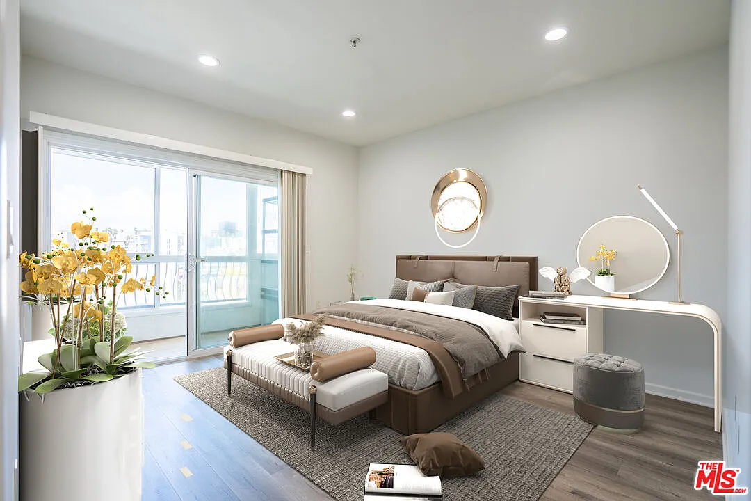 3 bed, 2.0 bath, 1340 sqft, $3,495 — Photo 1