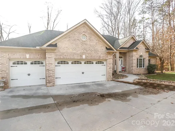 152 Stacybrook Dr SE, Concord, NC 28025