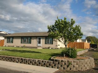 403 E Walnut St, Genesee, ID 83832