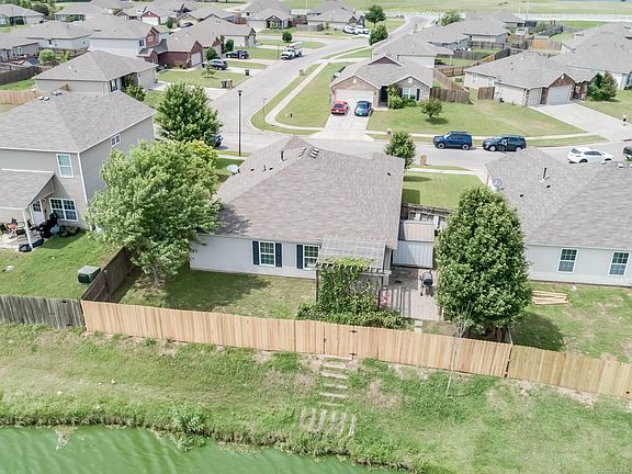 4th image of 9800 E Swan Dr