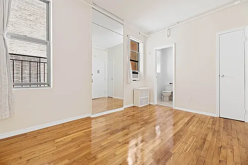 247 W 63rd St #1D Photo 1