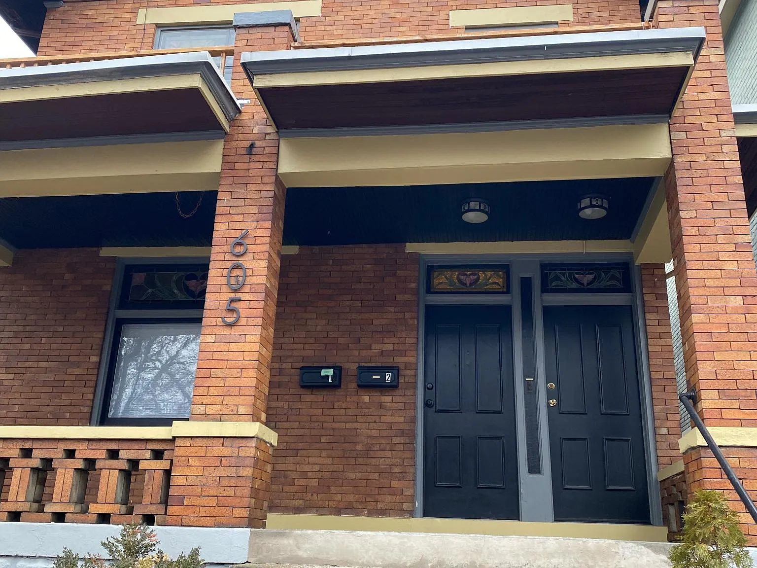 605 Park Ave — Photo 4