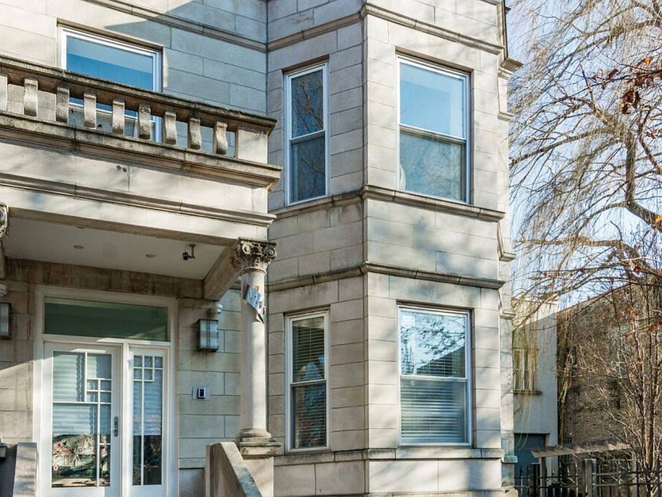 1st image of 1111 N Hoyne Ave #G