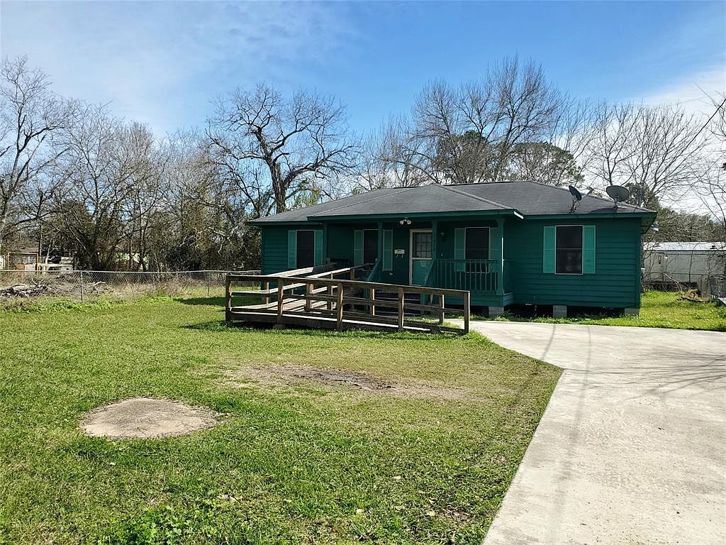 1013 W 2nd St, El Campo, TX 77437 MLS 66476998 Zillow