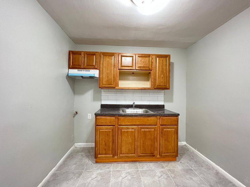 1st image of 77 Grafton Ave #B12