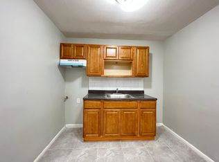77 Grafton Ave #B12, Newark, NJ 07104