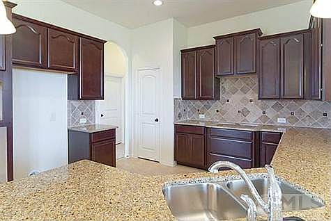 4th image of 2101 Dayton Dr