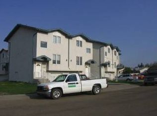 4684 126th Ave NW #1A, Edmonton, AB T5A4K9