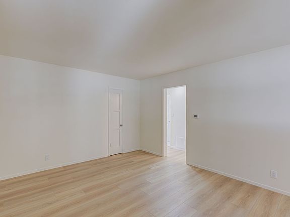 3rd image of 5700-5722 Corbett St #5708
