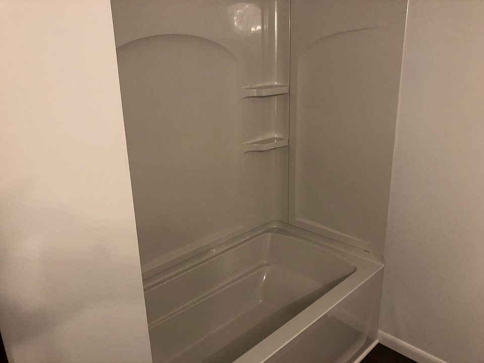 2nd image of 620 Treeside Dr APT 3B