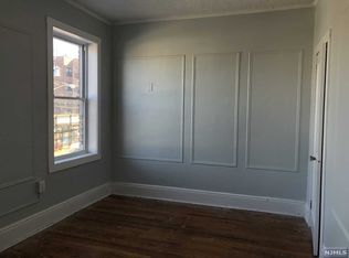 85 Anderson St, Hackensack, NJ 07601