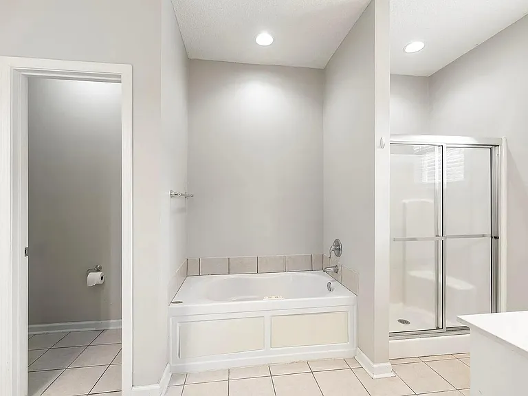 3225 Mayflower Ln — Photo 31