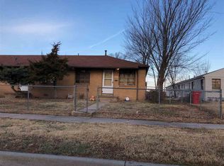627 S Hunter St, Wichita, KS 67207