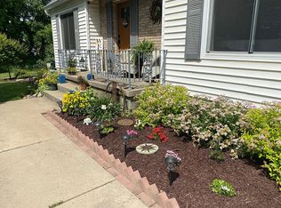 15851 Lowell Rd, Lansing, MI 48906