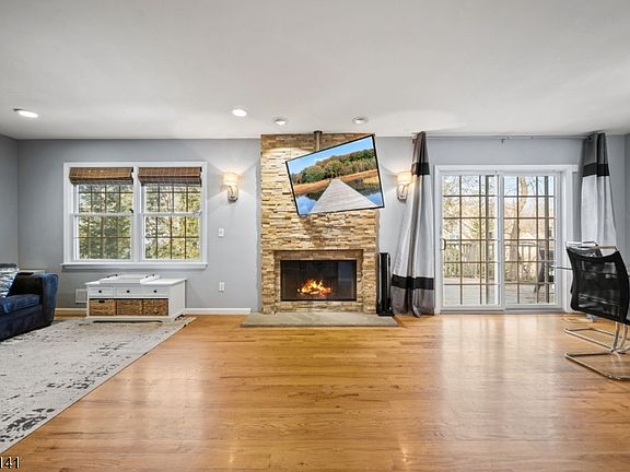3rd image of 41 Ramsey Ave