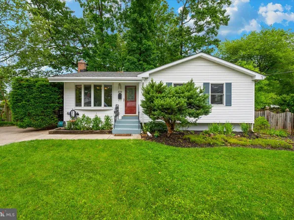 222 Hutton St, Gaithersburg, MD 20877
