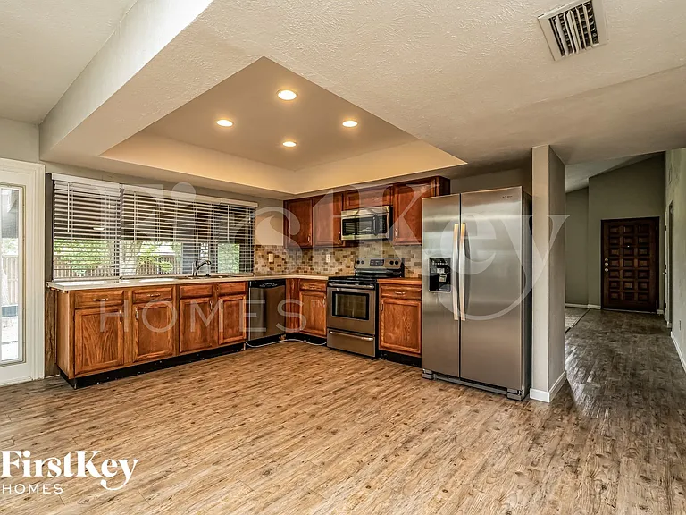 5276 Sherman Dr — Photo 5