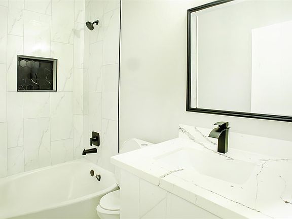 5th image of 9515 Highmeadow Dr
