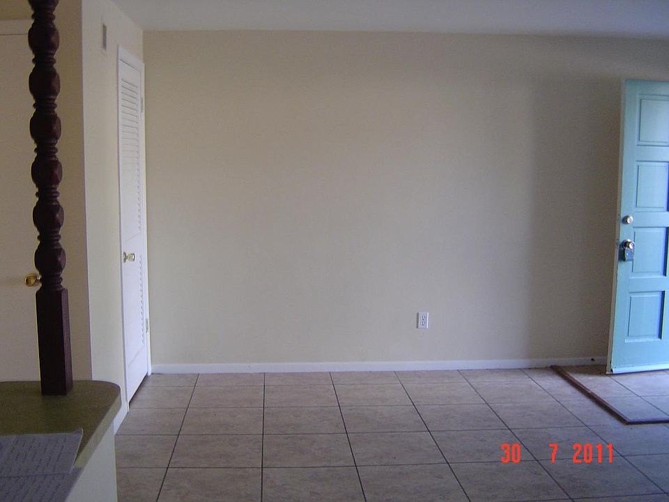 2nd image of 211 20th St SW