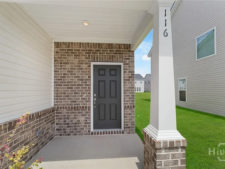 116 Peabody St — Photo 4