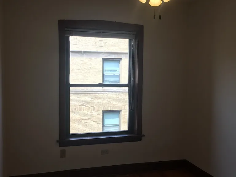 4048-58 N Sheridan Rd #4048-3W — Photo 17
