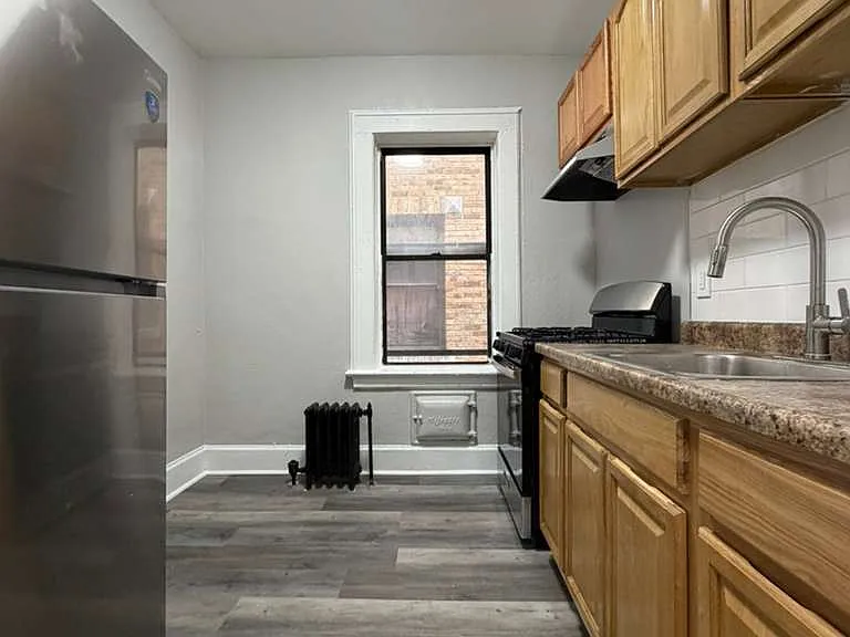 645 Summer Ave #C4 — Photo 2