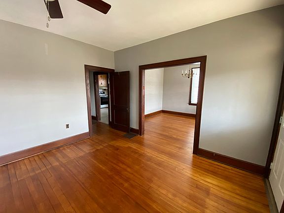 Living Room/ Dining Room