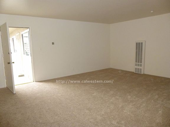 4th image of 1730 Virginia Ave APT 3