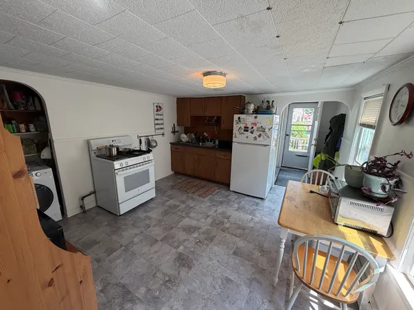 18 Tremont St #2, Cambridge, MA 02139