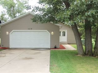 125 Diversy Dr, Brooklyn, MI 49230