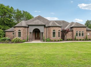 862 Cherry Springs Dr, Tahlequah, OK 74464