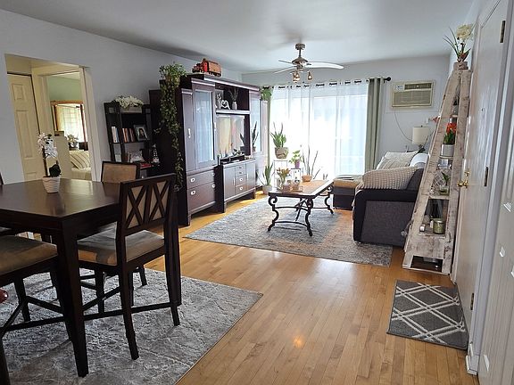 2nd image of 10467 Dearlove Rd APT 6