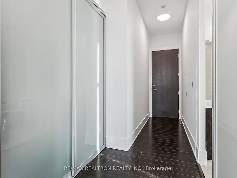 103 The Queensway #2805 — Photo 12