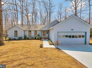 217 Meadowview Ln, Locust Grove, VA 22508