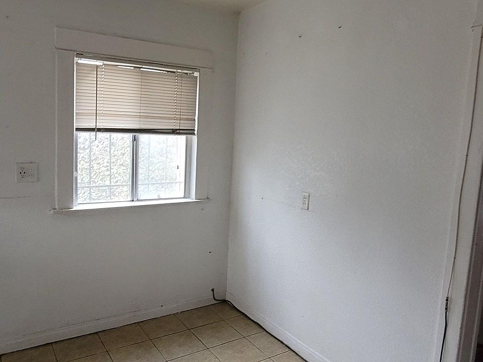 1st image of 10211 S Mansel Ave #A