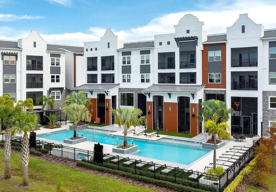 The Edison Daytona Apartments