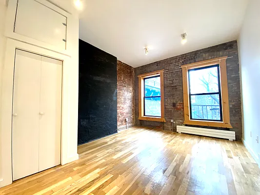 Rented by Nolita Group | media 13