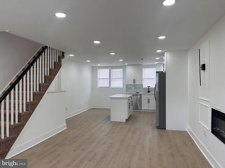 8033 Williams Ave — Photo 6