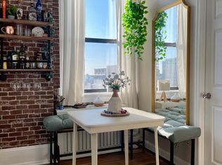 1324 Locust St APT 1425, Philadelphia, PA 19107