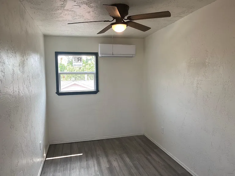 Level 2 — Photo 22