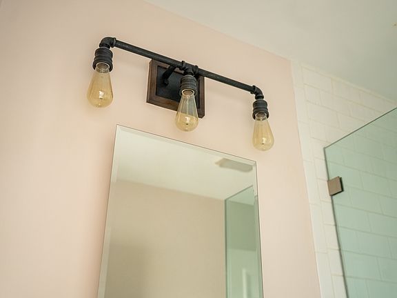 5th image of 30 Buffalo Ave #2