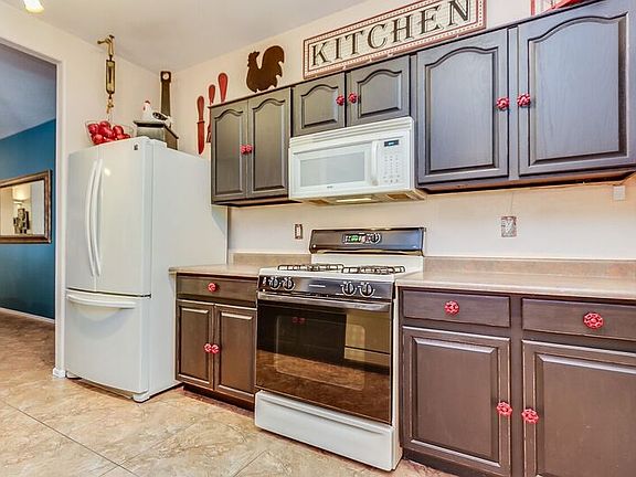 5th image of 740 E Drifter Pl