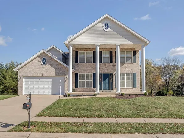 1250 Preswyck Dr, Shiloh, IL 62221