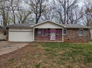 809 E Rosebrier St, Springfield, MO 65807