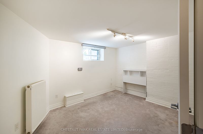 Toronto Townhouse for rent - 2 Bedrooms — photo 3