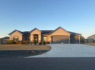11227 Quiver Ln, Pasco, WA 99301