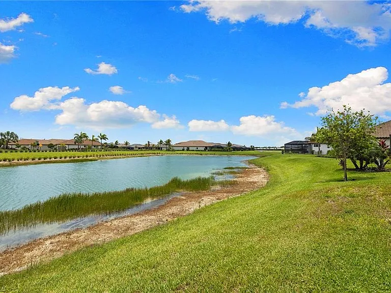 17489 Aquila Ct — Photo 41