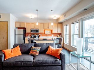 Gallery Flats, Hopkins, MN 55343