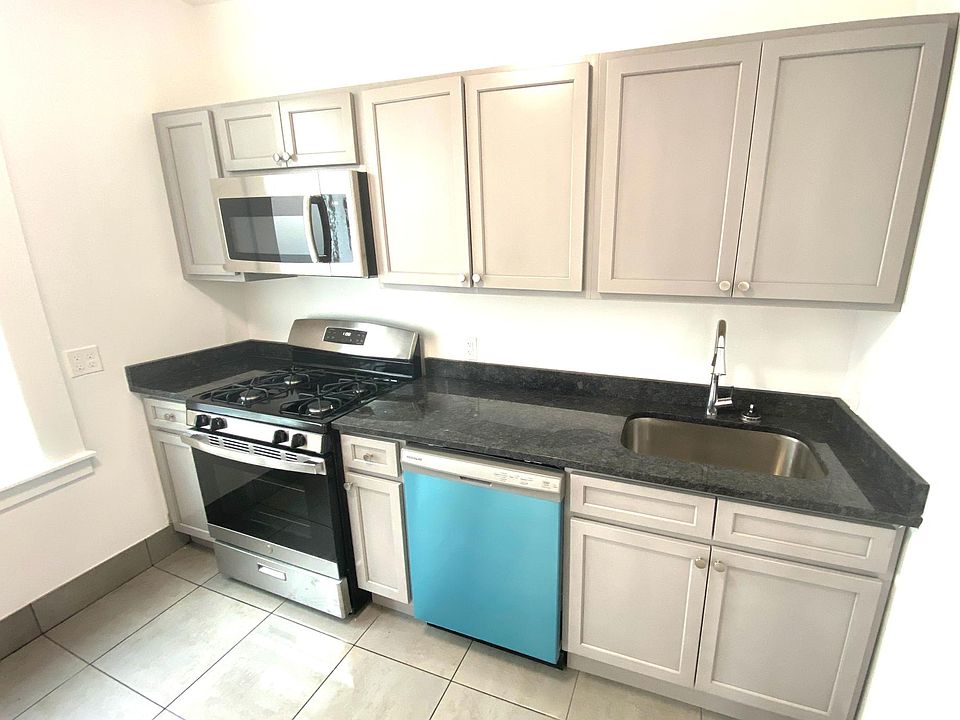 1st image of 833 Whalley Ave #3