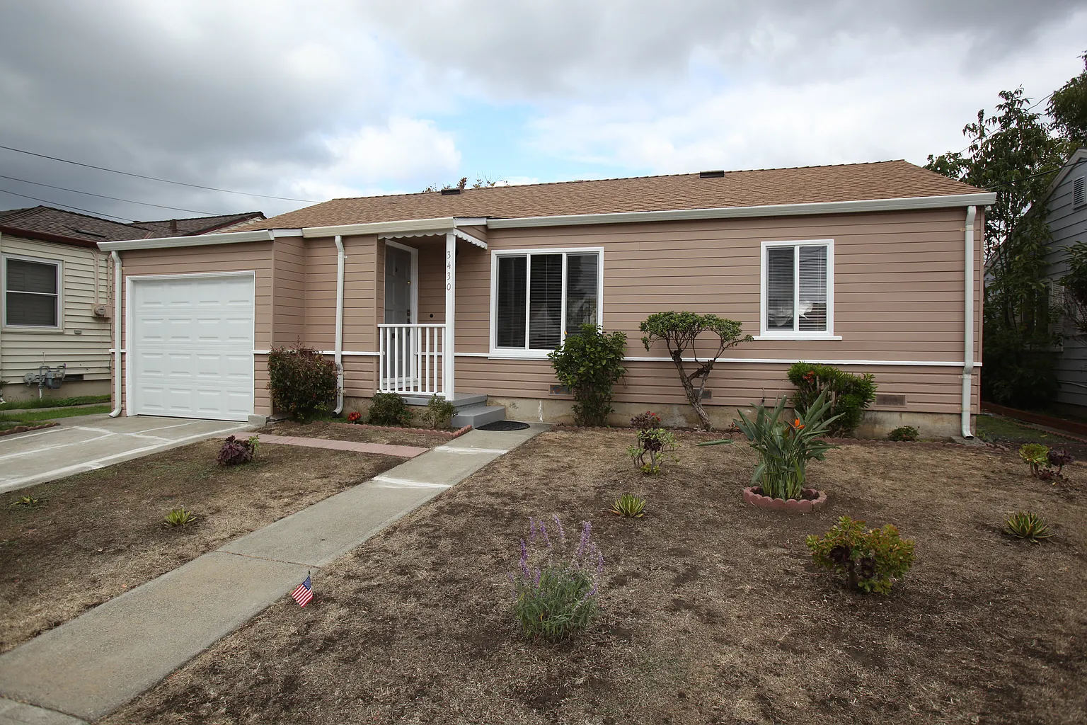 3430 Pine St photo 1